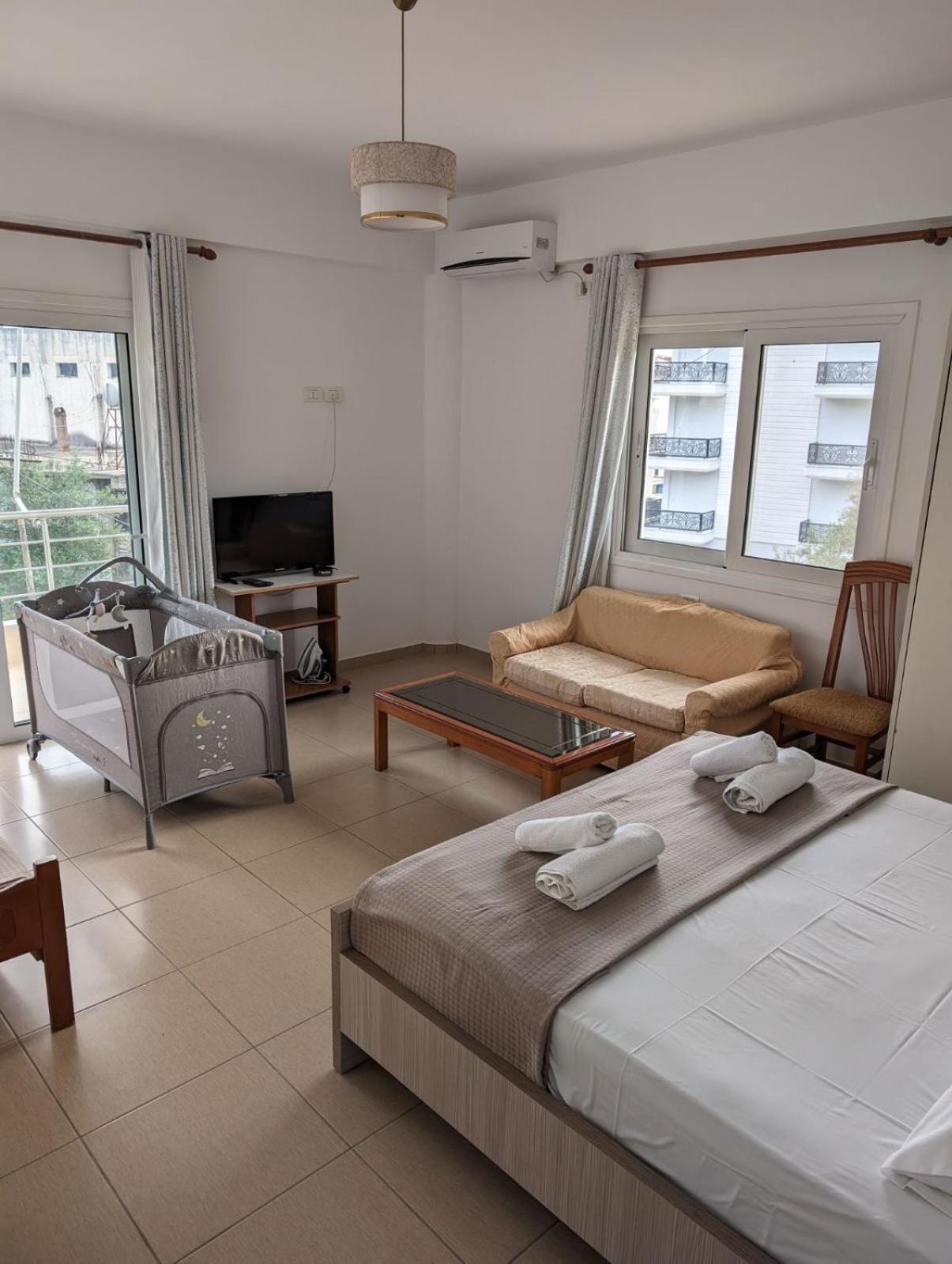 Ilias Family Rooms 히마레 외부 사진