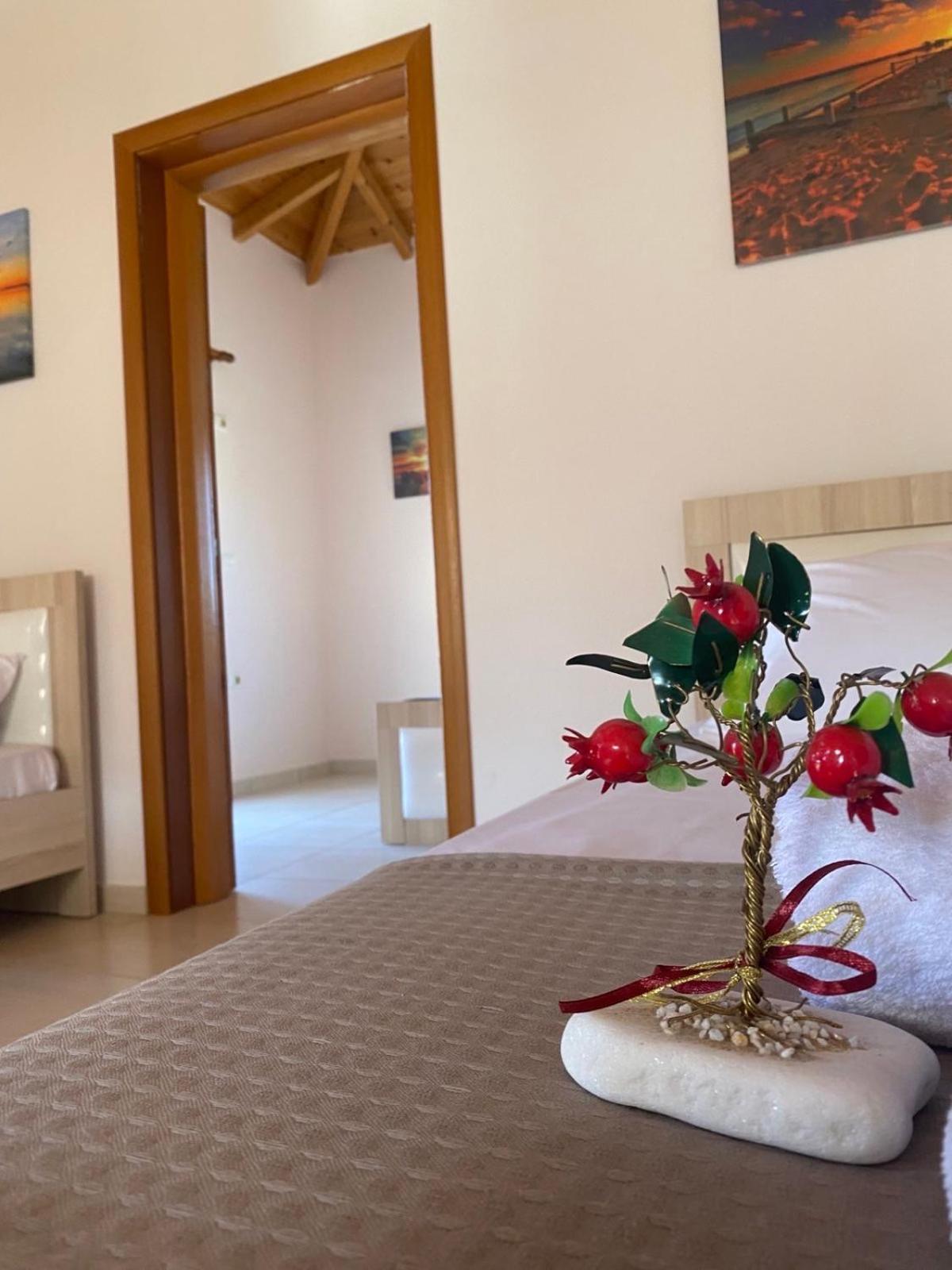 Ilias Family Rooms 히마레 외부 사진